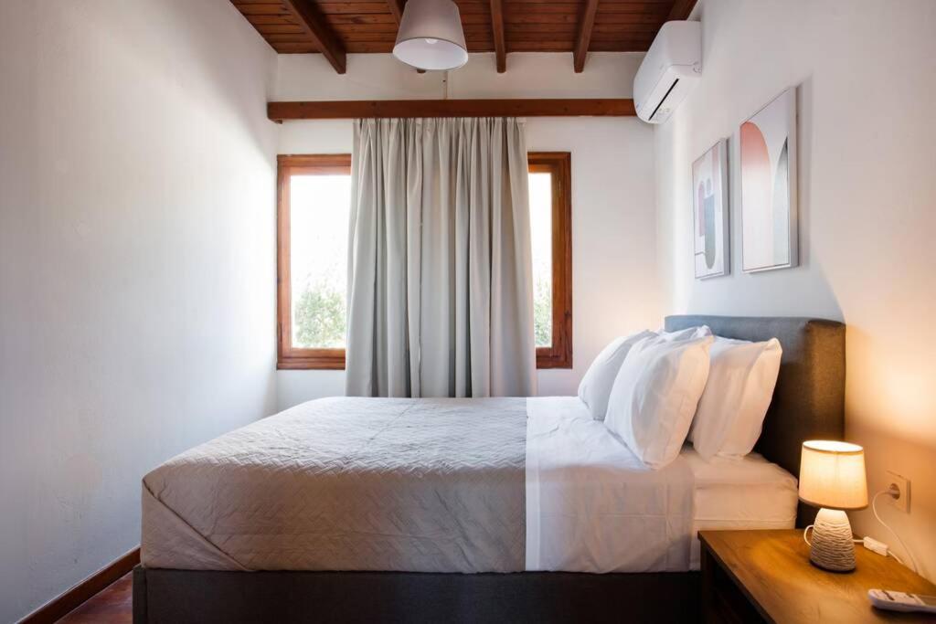Chania Living Stories Villa With Piano Luaran gambar