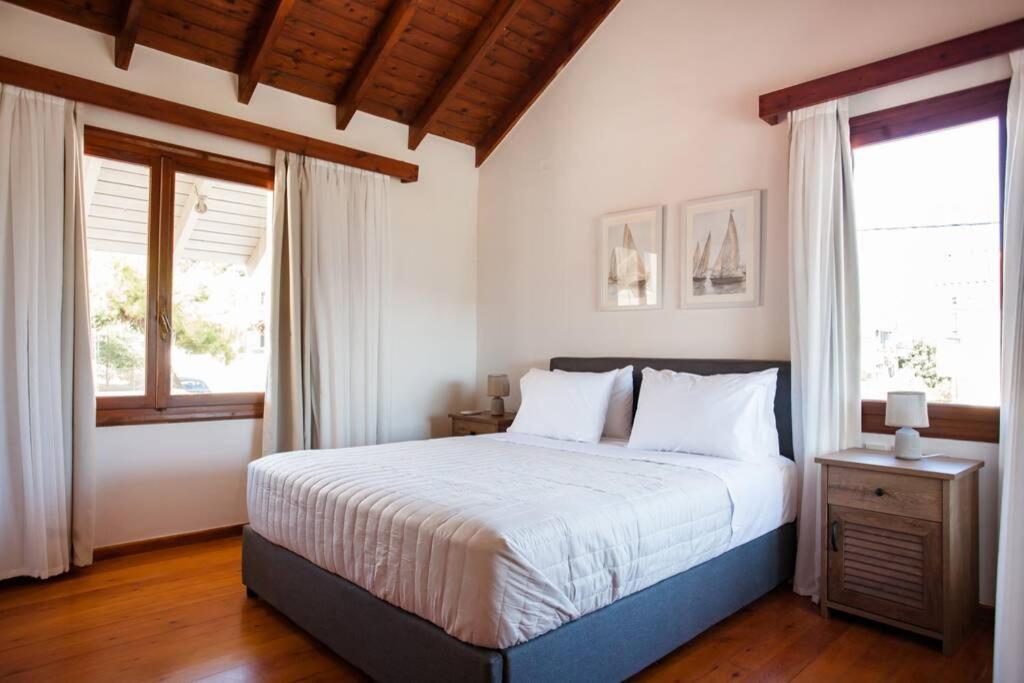 Chania Living Stories Villa With Piano Luaran gambar