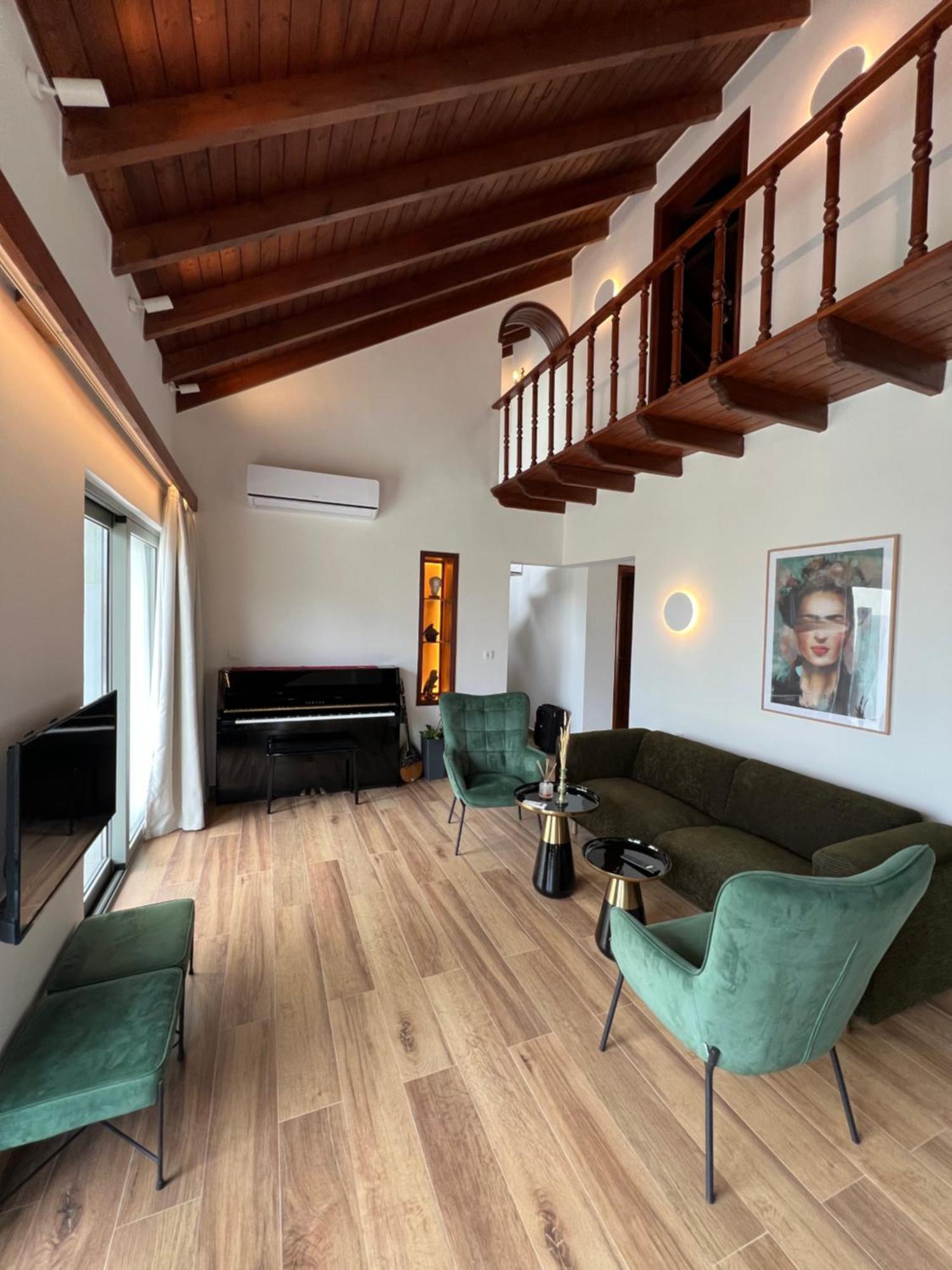 Chania Living Stories Villa With Piano Luaran gambar