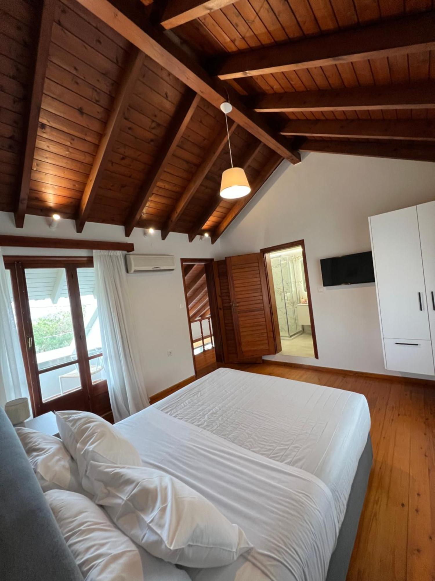 Chania Living Stories Villa With Piano Luaran gambar